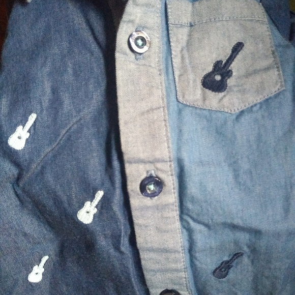 Denim guitar outfit - Picture 2 of 3